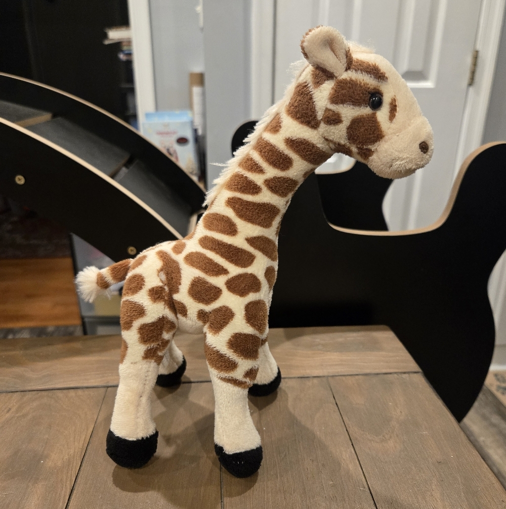 Plush Giraffe Toy - Picture 3 of 7